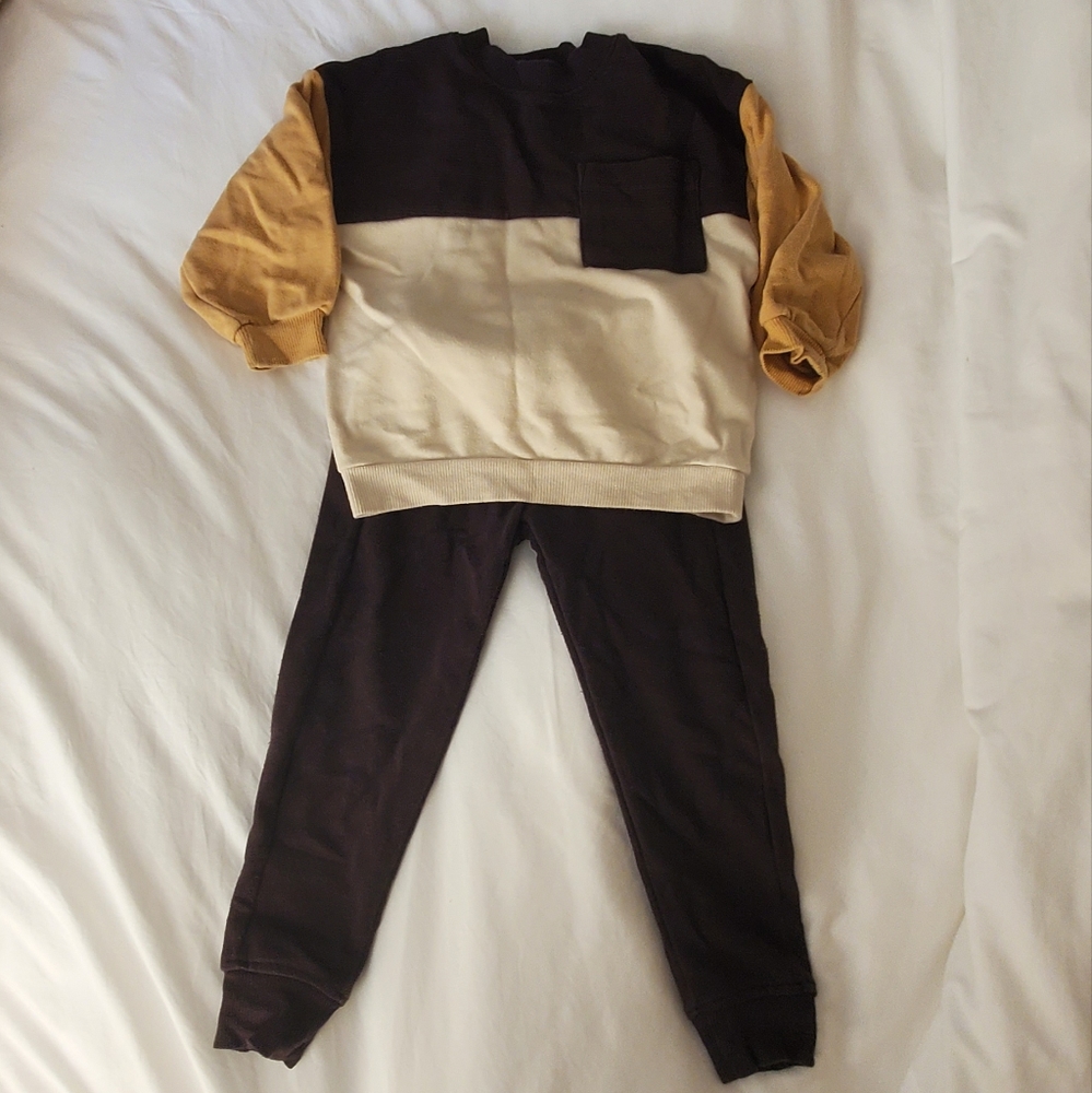 Color-Block Jogger Set - Picture 2 of 6